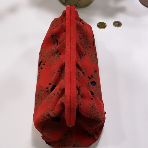 Suede red clutch - Picture 2 of 4